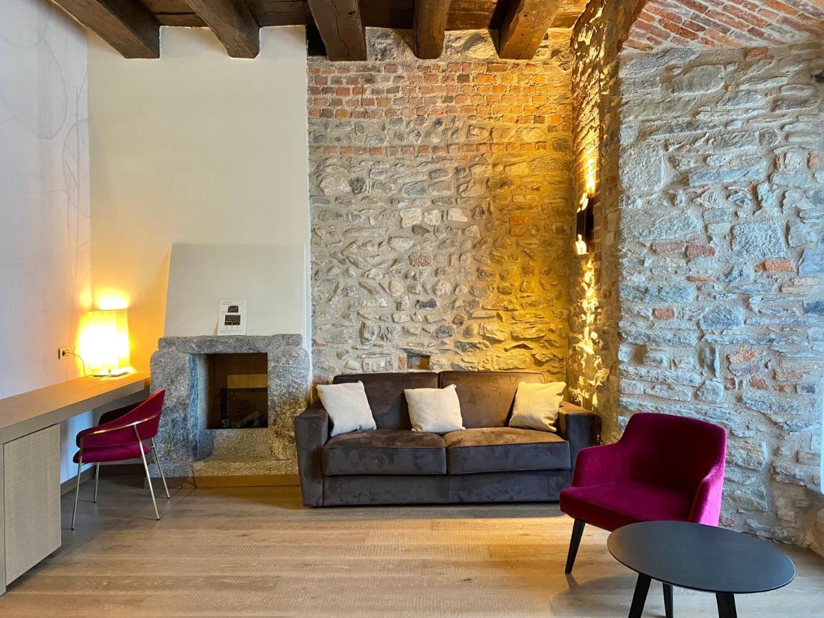 Relais & Spa Castello Di Casiglio Erba Room photo