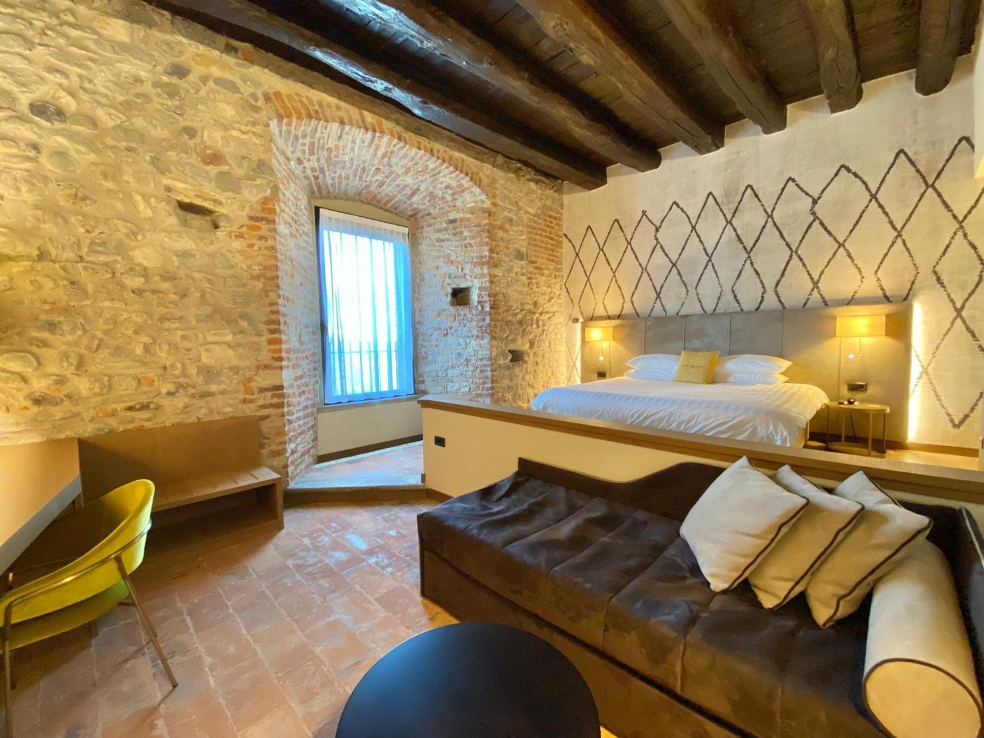 Relais & Spa Castello Di Casiglio Erba Room photo